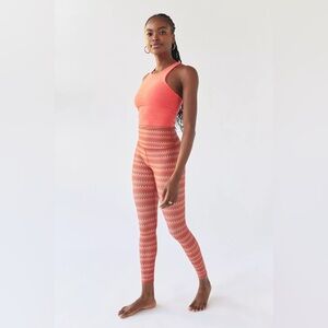 NEW Beyond Yoga Coral Chevron High-Rise Leggings size S
